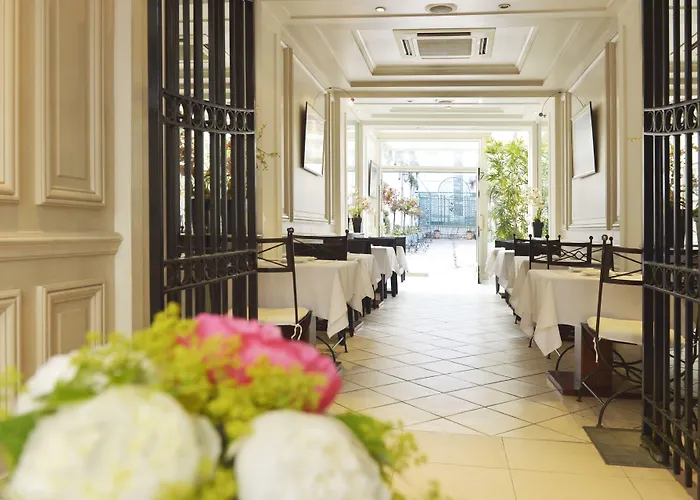 Unic Renoir Saint Germain Hotel Parijs